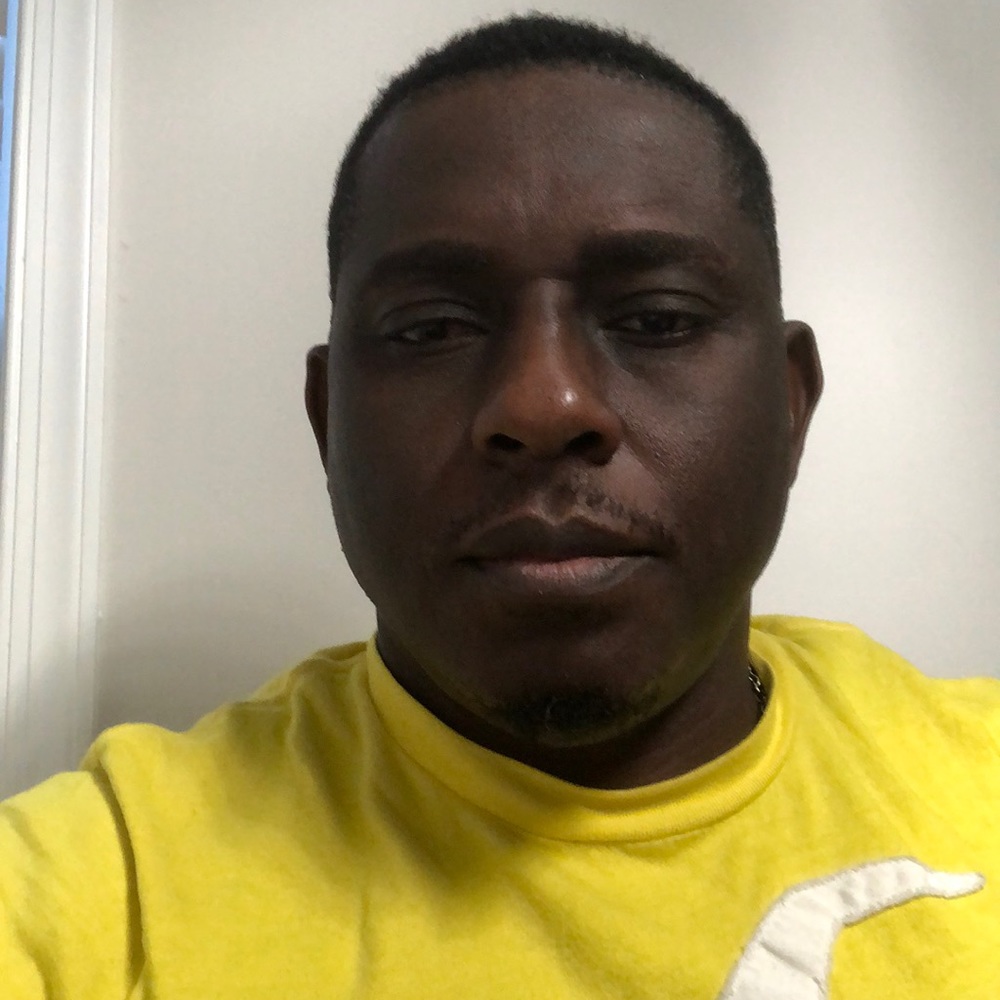 Meet your Posher, Emmanuel